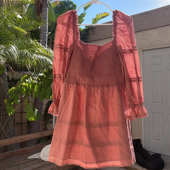 Reformation | Dunes Long Sleeve Smocked
Dress, SIZE 8 new with out tags - Picture 2 of 8